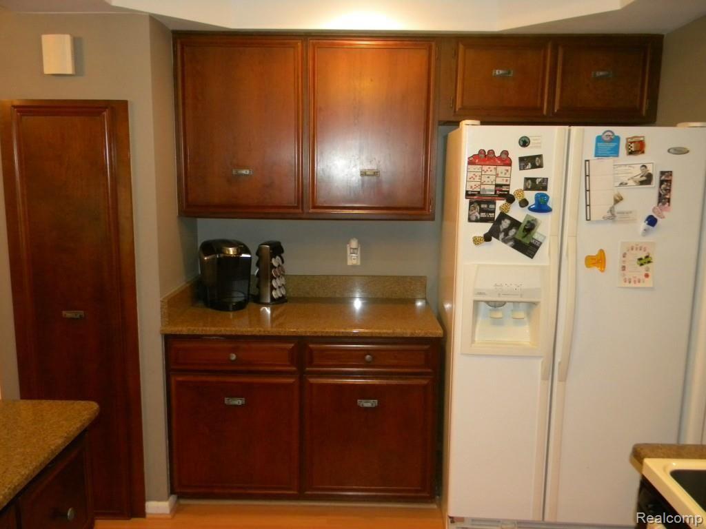 739 Lynndale Drive Rochester, MI 48309 - Photo 24 of 44 DSCN6542.jpg