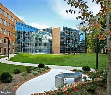 $2,400 | 10328 Sager Avenue, Unit 101, Fairfax, VA 22030