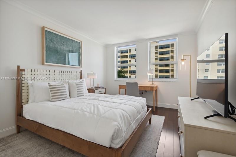 90 Alton Road, Unit 811 Miami Beach, FL 33139 - Photo 8 of 25
