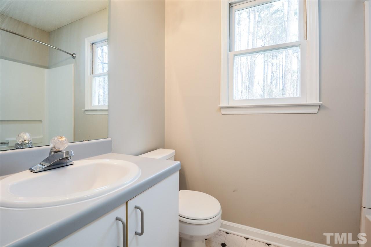 5140 Simmons Branch Trail Raleigh, NC 27606 - Photo 13 of 17