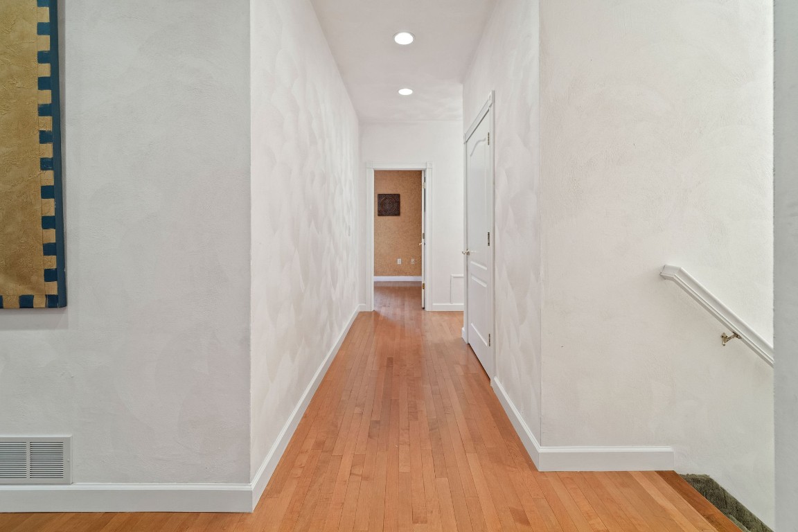 446 Castleman Road Vestal, NY 13850 - Photo 32 of 48 Gallery Image 32