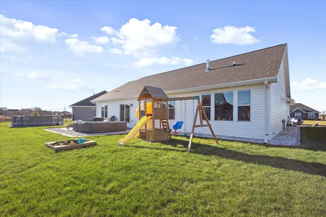 $540,000 | 7759 Sunstone Court, De Pere, WI 54115