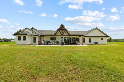 $815,000 | 565 Brushy Crk Drive, Onalaska, TX 77360