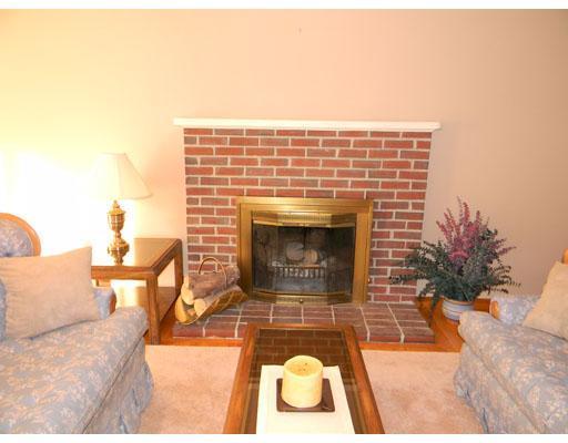 498 Kennebec Road Hampden, ME 04444 - Photo 11 of 25 Living Room.