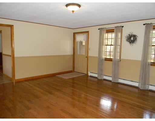 498 Kennebec Road Hampden, ME 04444 - Photo 7 of 25 Living Room.