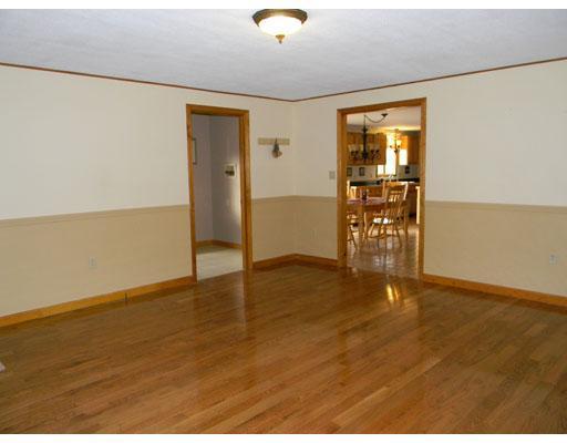 498 Kennebec Road Hampden, ME 04444 - Photo 8 of 25 Living Room.