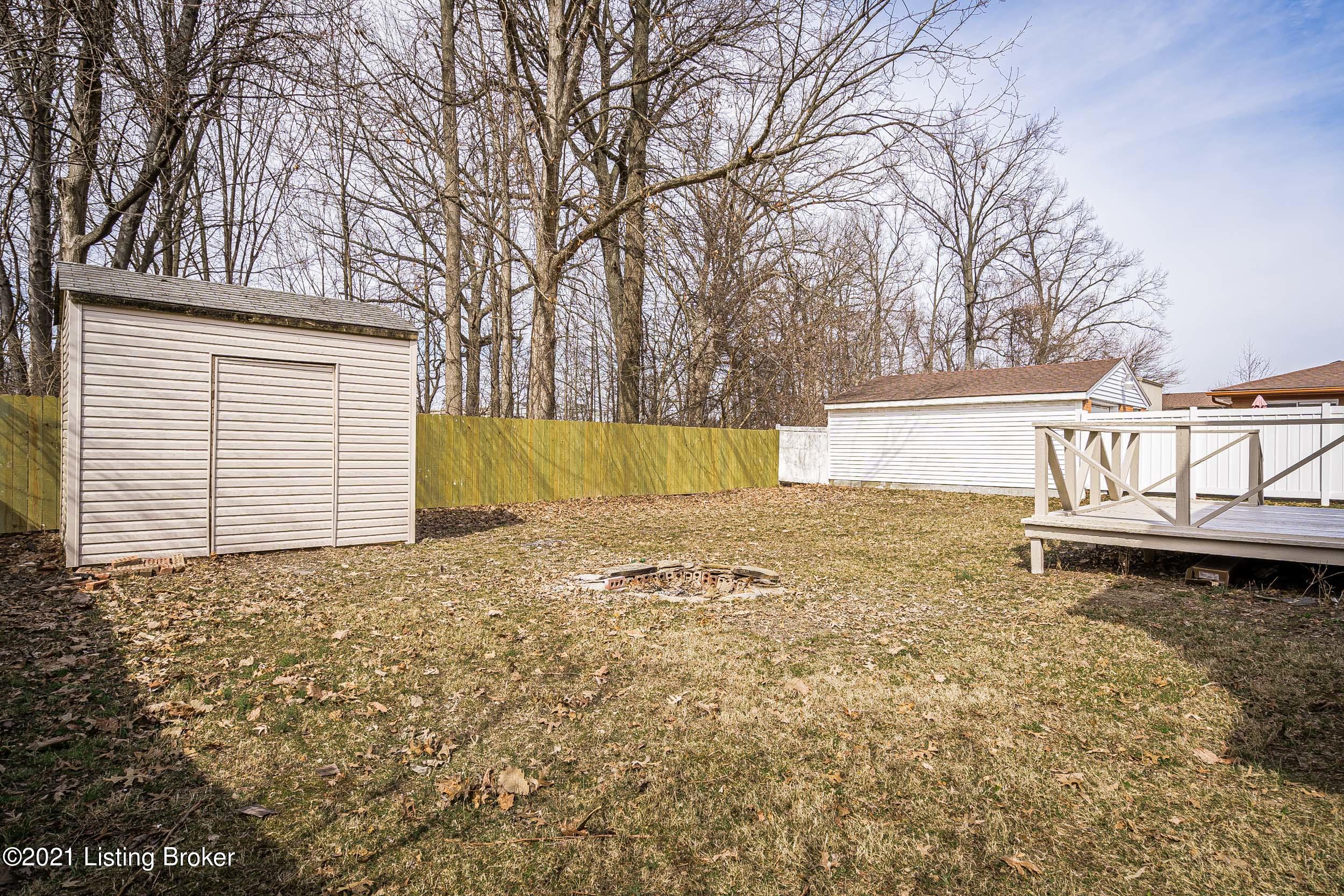 4808 Valla Road Louisville, KY 40213 - Photo 13 of 46 4808 Valla Road-13