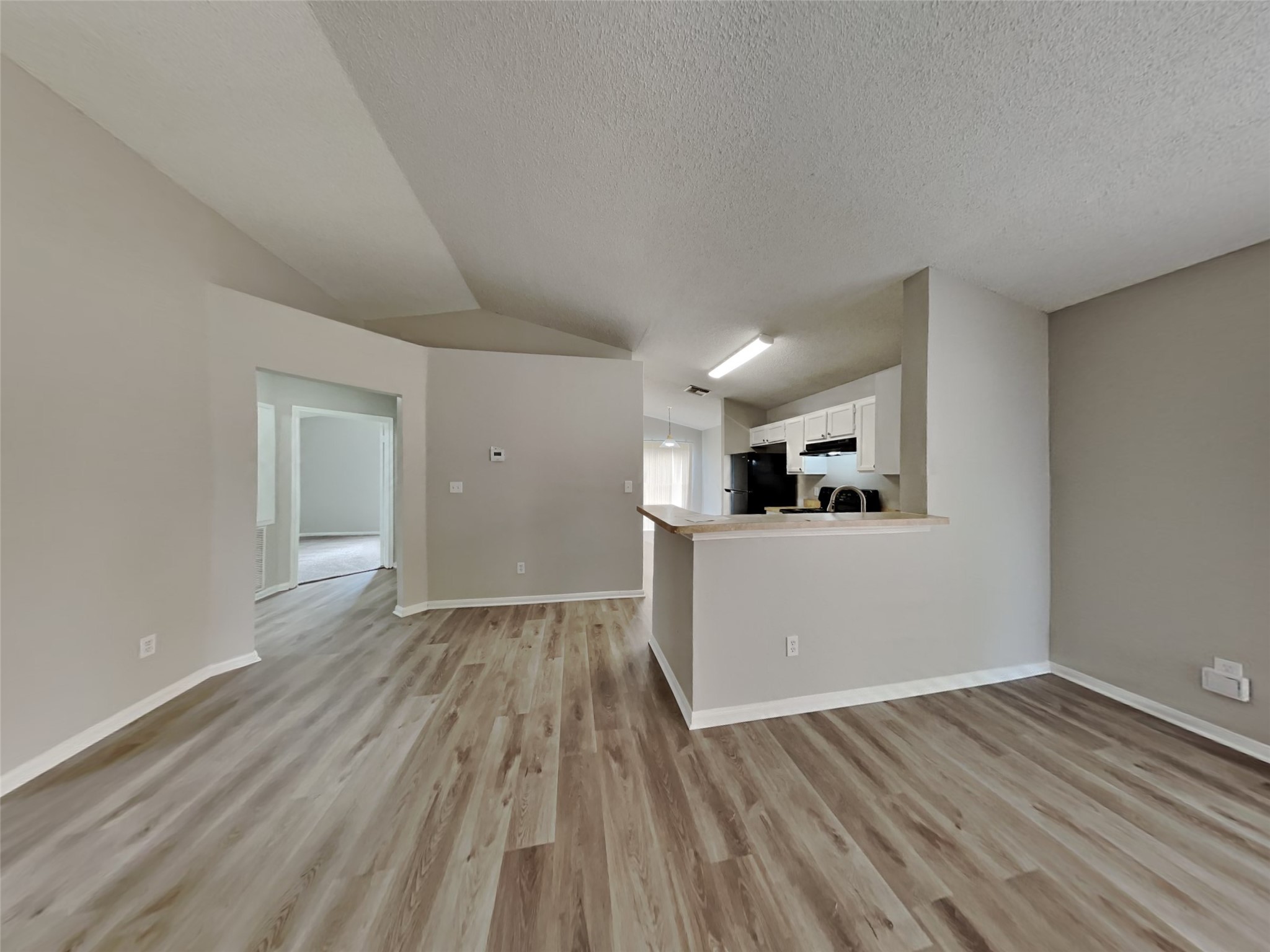 3115 Kelling Street Houston, TX 77045 - Photo 3 of 19