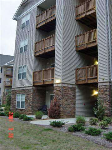 303 Lookover Drive, Unit OVERLOOK CONDOS Anderson, SC 29621 - Photo 3 of 11