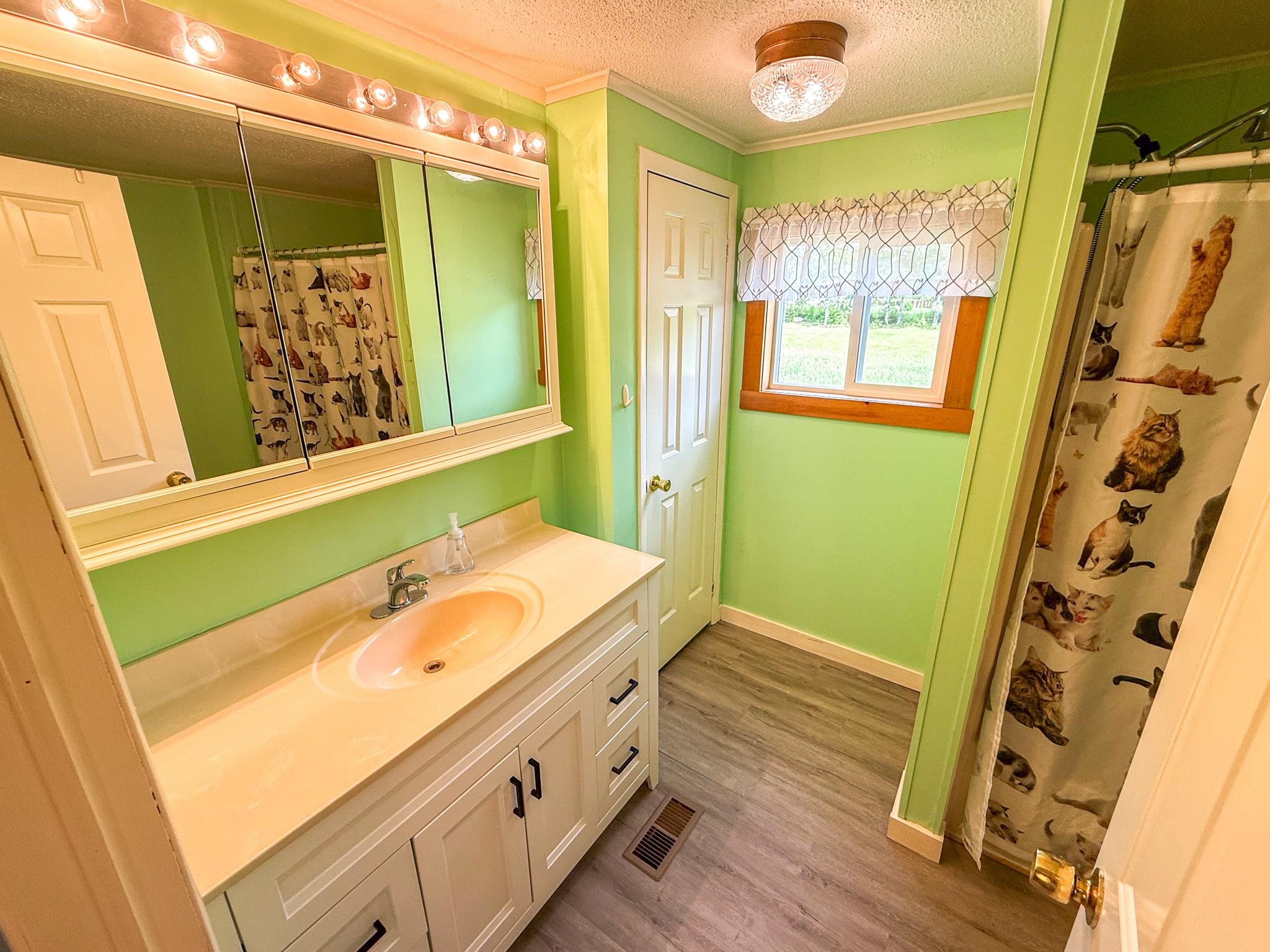 284 Cross Road Bradford, VT 05033 - Photo 20 of 27