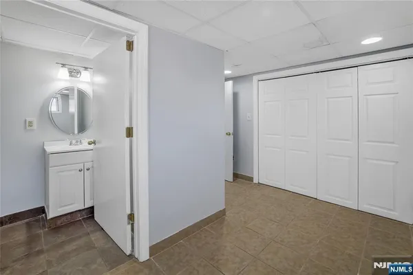 $3,850 | 19 Woodward Street, Saddle Brook, NJ 07663