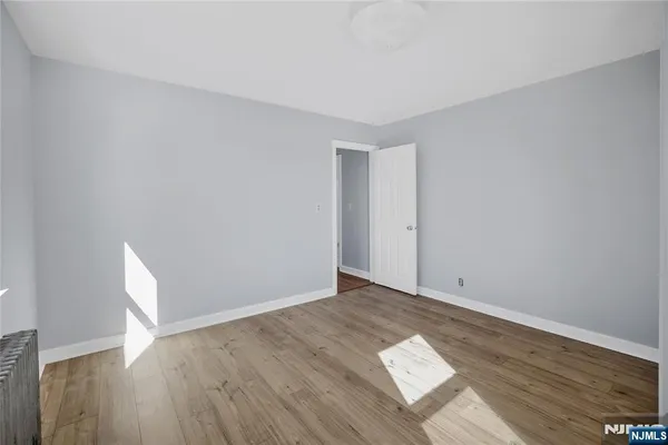 $3,850 | 19 Woodward Street, Saddle Brook, NJ 07663