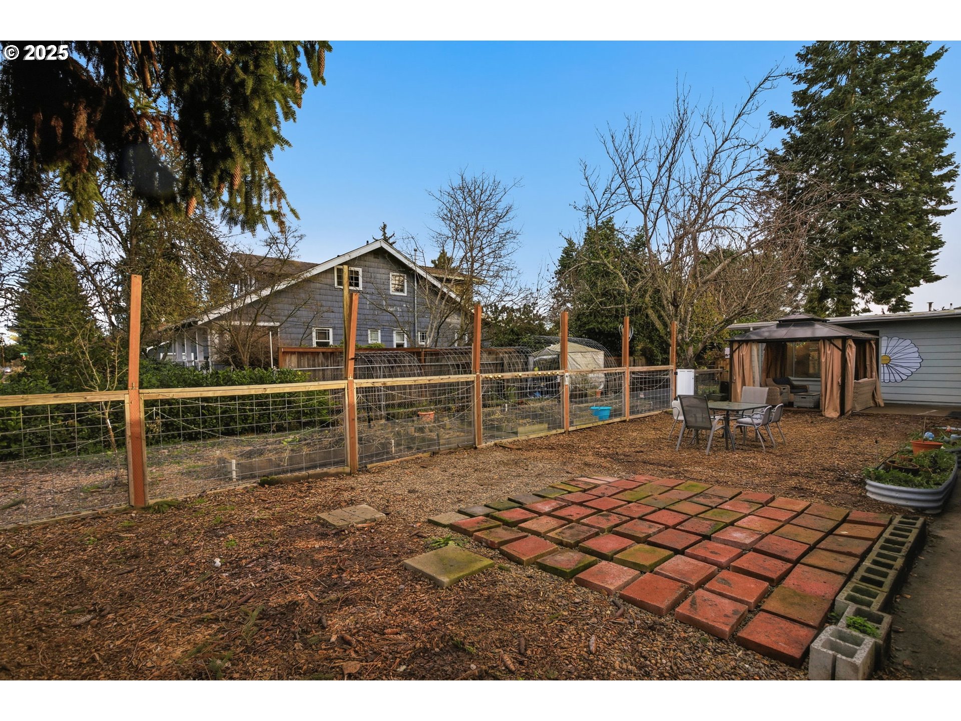 1487 Barton Street Eugene, OR 97404 - Photo 32 of 43