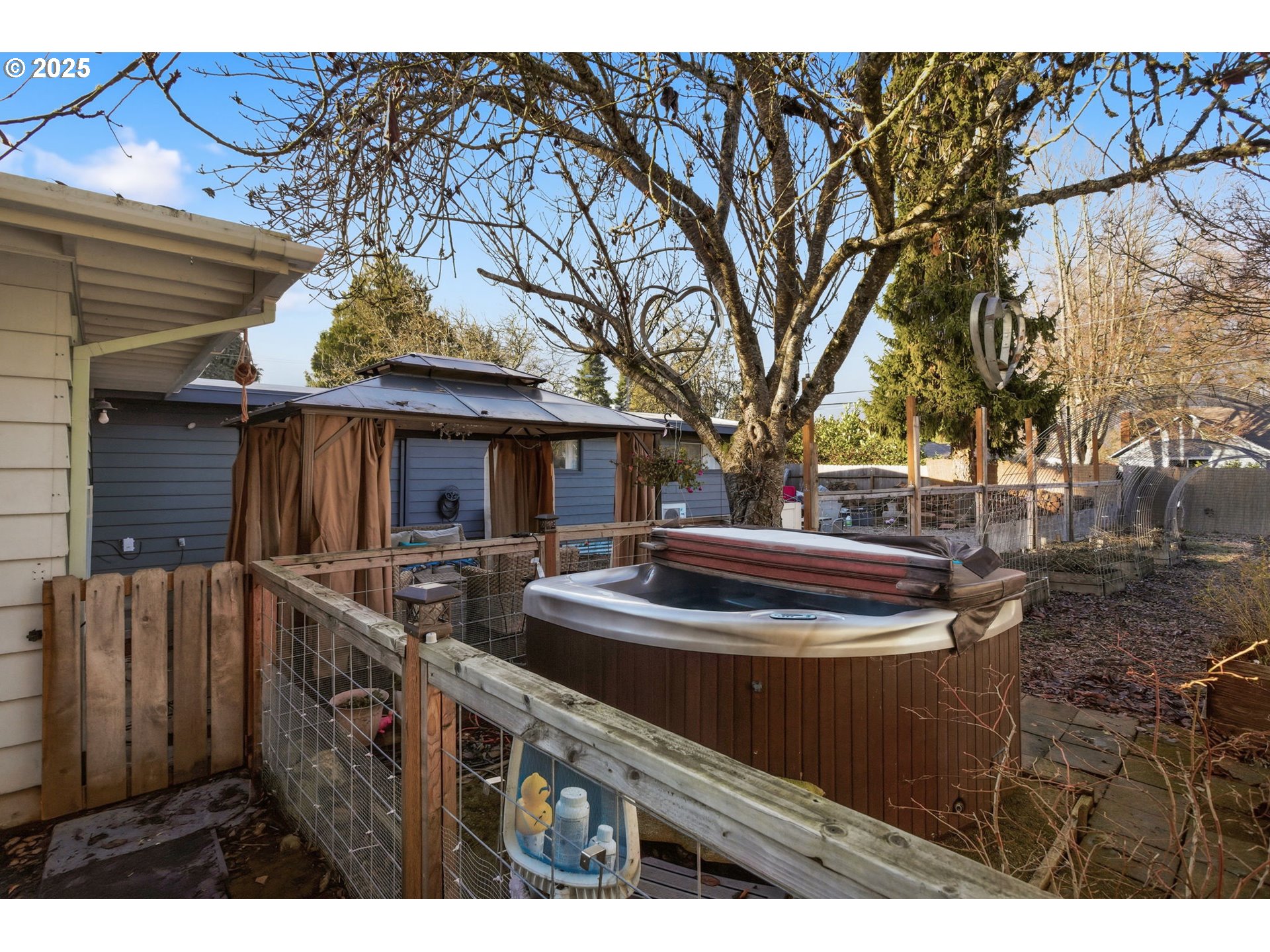 1487 Barton Street Eugene, OR 97404 - Photo 37 of 43