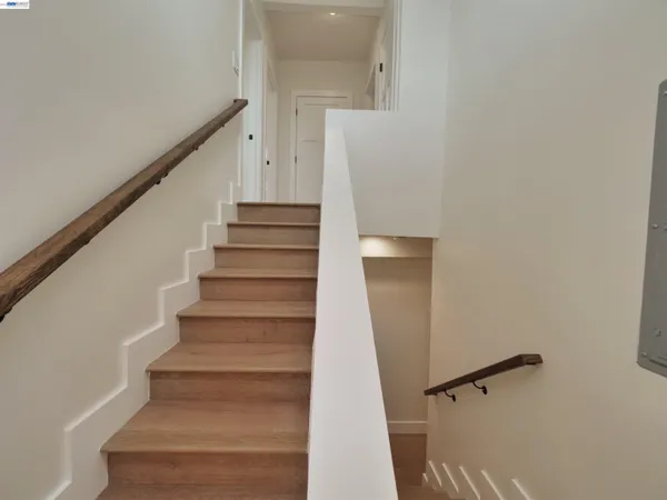 $2,649,000 | 415 Berkeley Park Boulevard, Kensington, CA 94706