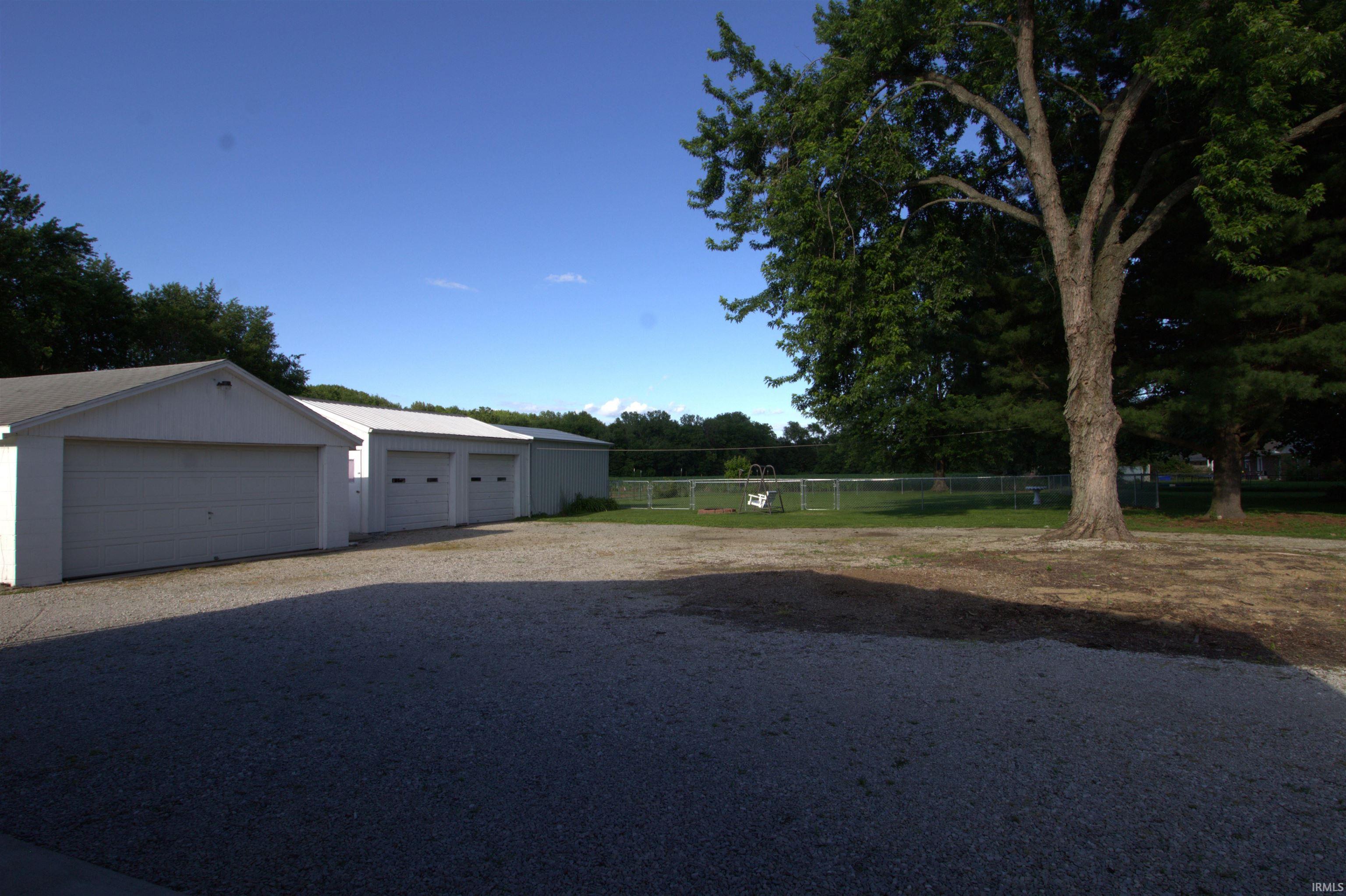 5788 Stacer Road Newburgh, IN 47630 - Photo 3 of 32 Gallery Image 3