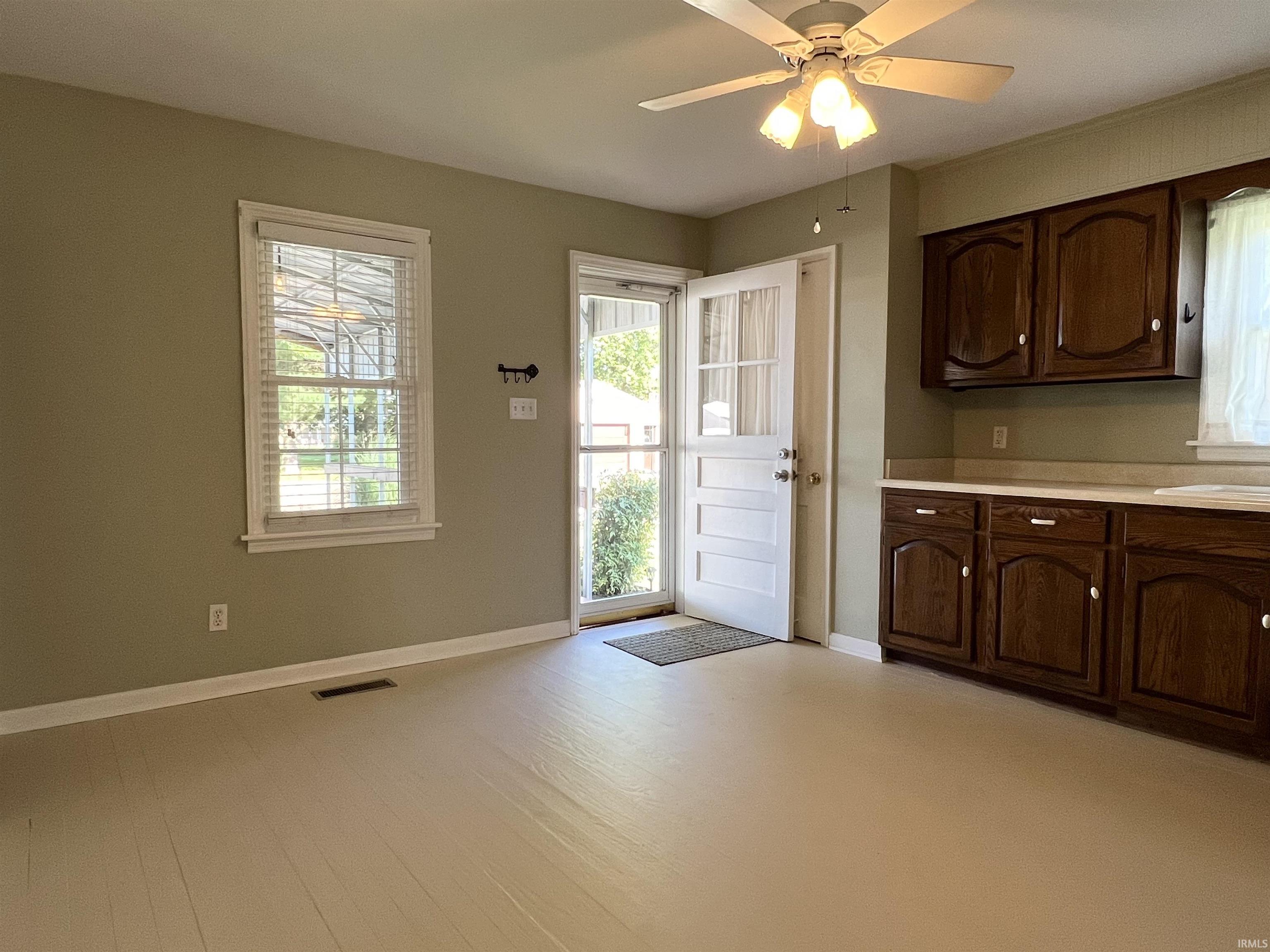 5788 Stacer Road Newburgh, IN 47630 - Photo 10 of 32 Gallery Image 10