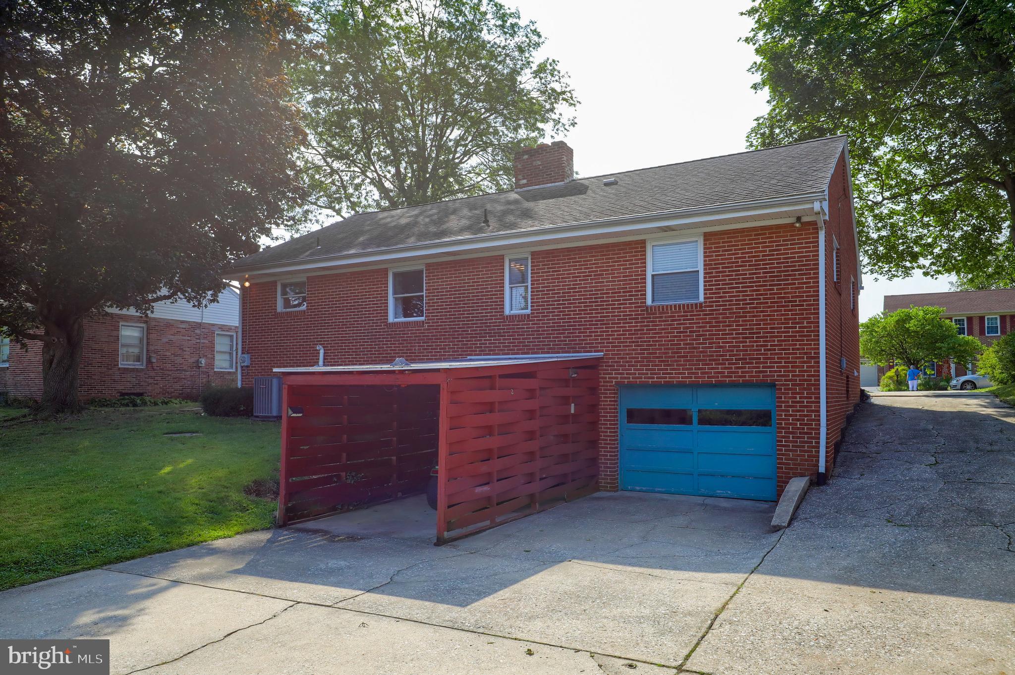 327 Edgehill Road York, PA 17403 - Photo 34 of 35