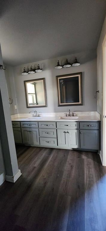 2235 North Pacific Street Mineola, TX 75773 - Photo 15 of 21 Master bath