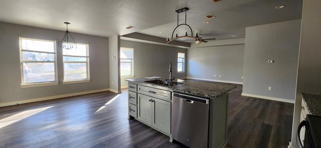 2235 North Pacific Street Mineola, TX 75773 - Photo 6 of 21 Lots of natural light