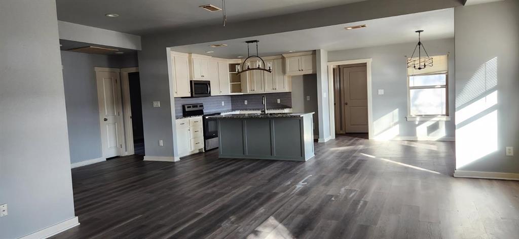 2235 North Pacific Street Mineola, TX 75773 - Photo 9 of 21 Open living, kitchen, dining