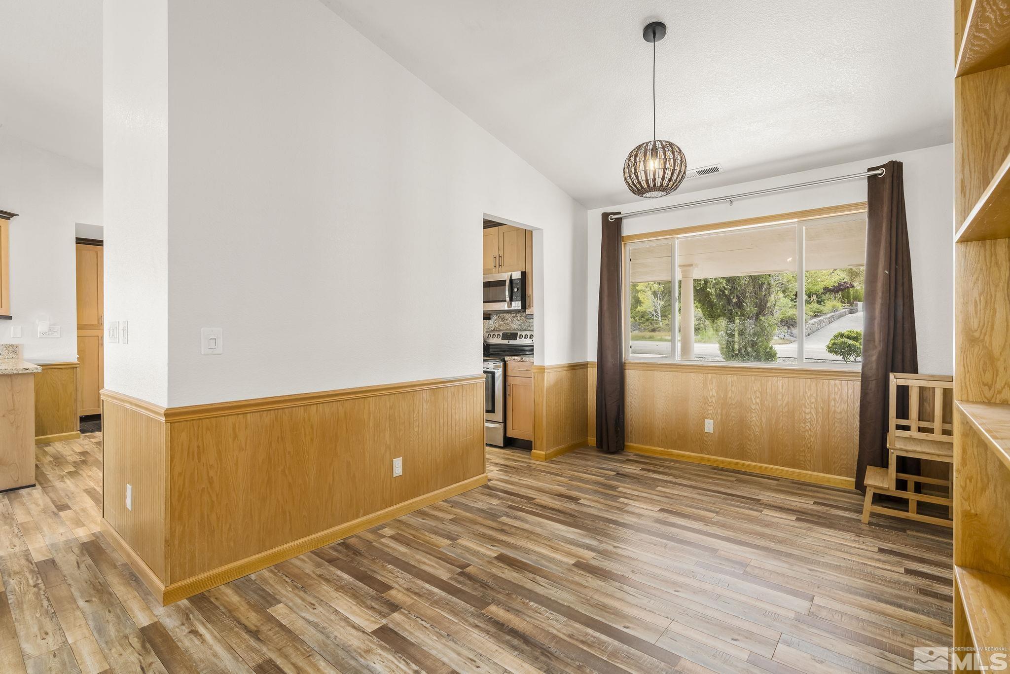3197 Susileen Drive Reno, NV 89509 - Photo 14 of 35 Photo 14