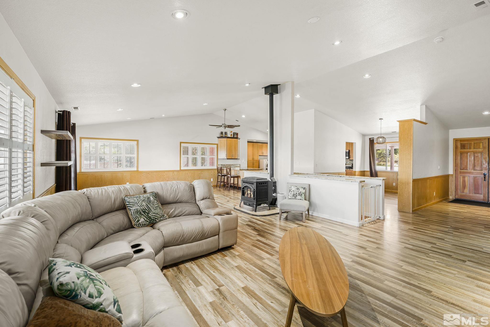 3197 Susileen Drive Reno, NV 89509 - Photo 7 of 35 Photo 7