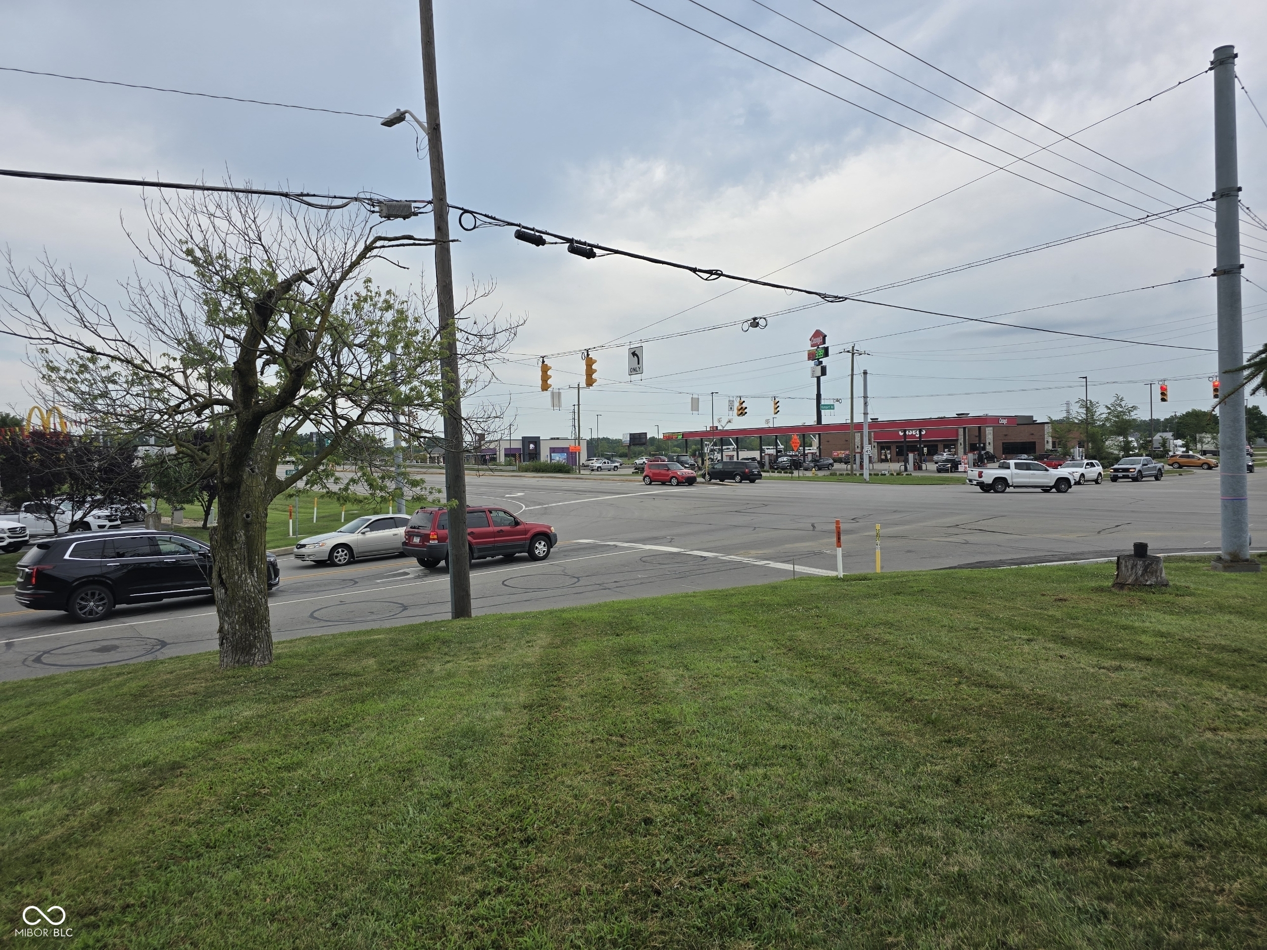 13 West Rampart Road Shelbyville, IN 46176 - Photo 3 of 5