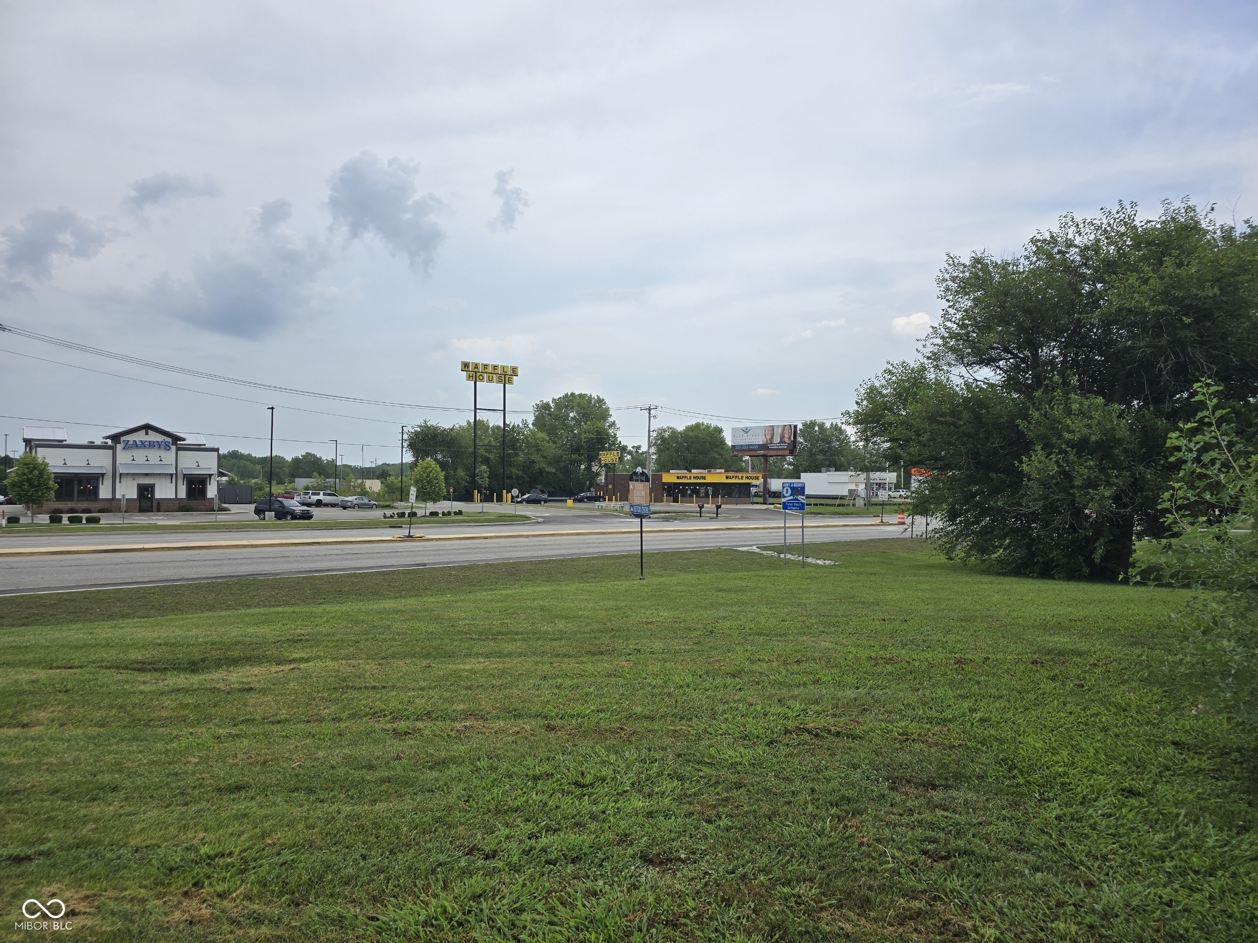 13 West Rampart Road Shelbyville, IN 46176 - Photo 5 of 5