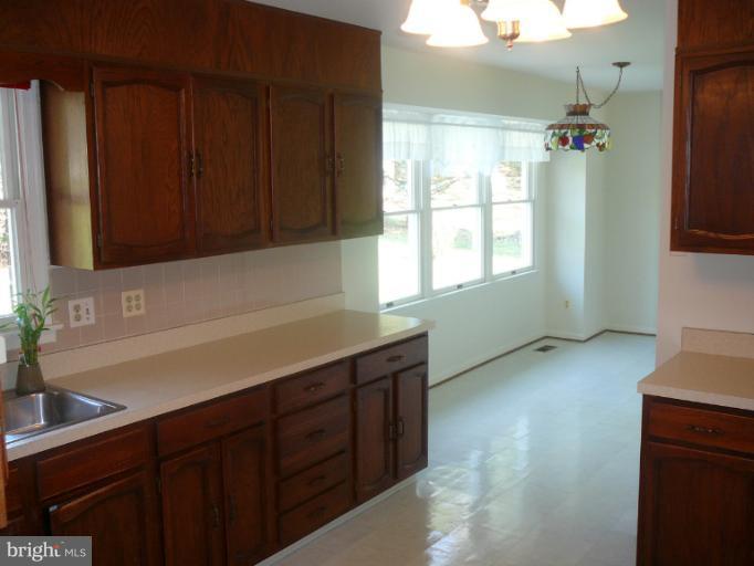 11109 Pool Road Cockeysville, MD 21030 - Photo 25 of 29 Kitchen
