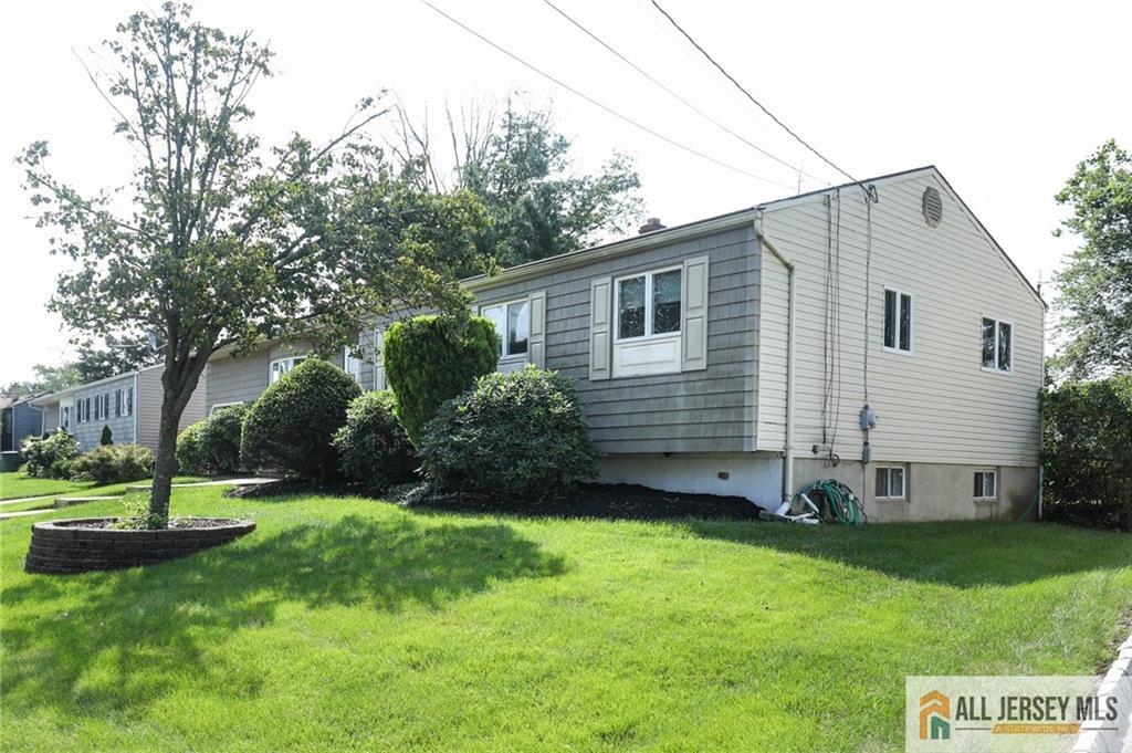 10 Eardley Road Edison, NJ 08817 - Photo 29 of 38