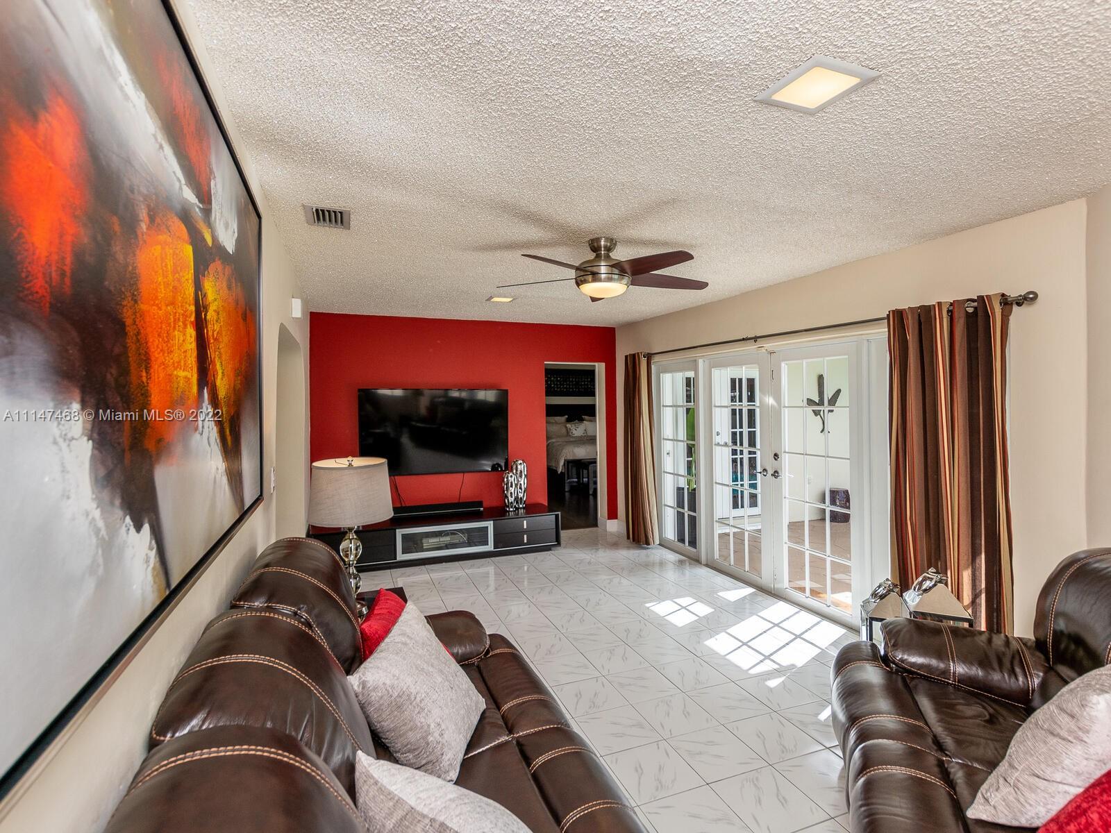 490 West 33rd Place Hialeah, FL 33012 - Photo 34 of 88