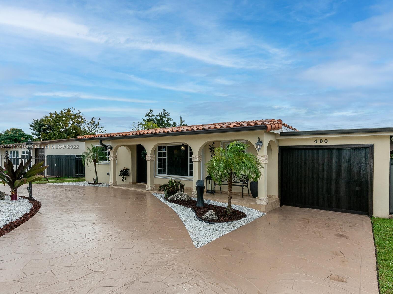490 West 33rd Place Hialeah, FL 33012 - Photo 4 of 88