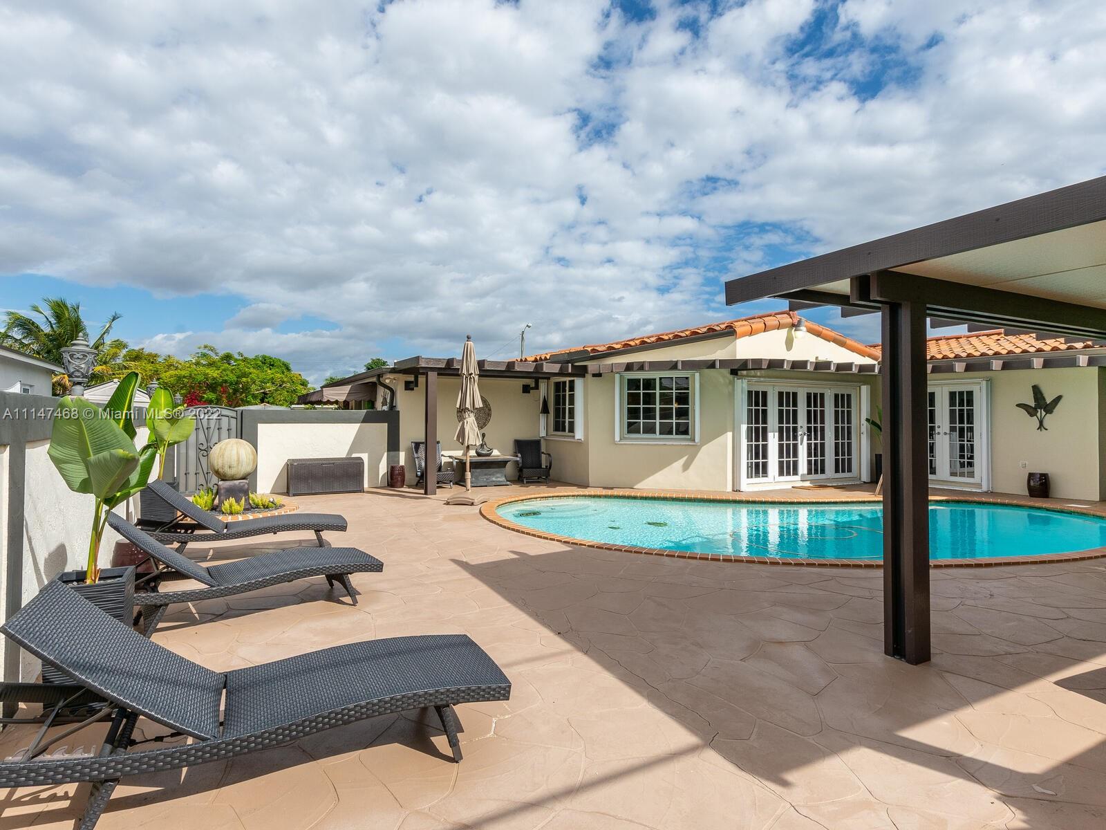 490 West 33rd Place Hialeah, FL 33012 - Photo 54 of 88