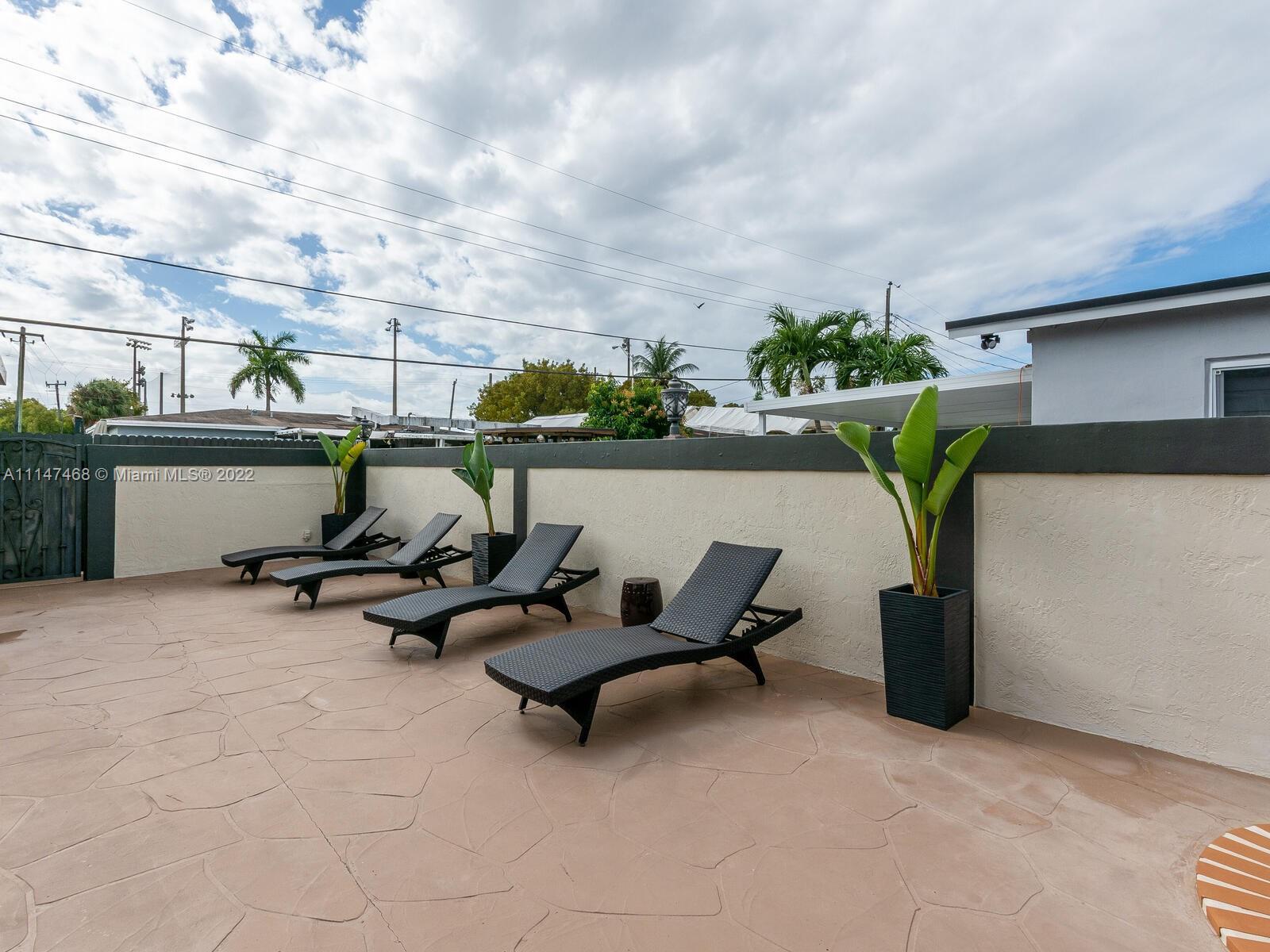 490 West 33rd Place Hialeah, FL 33012 - Photo 59 of 88
