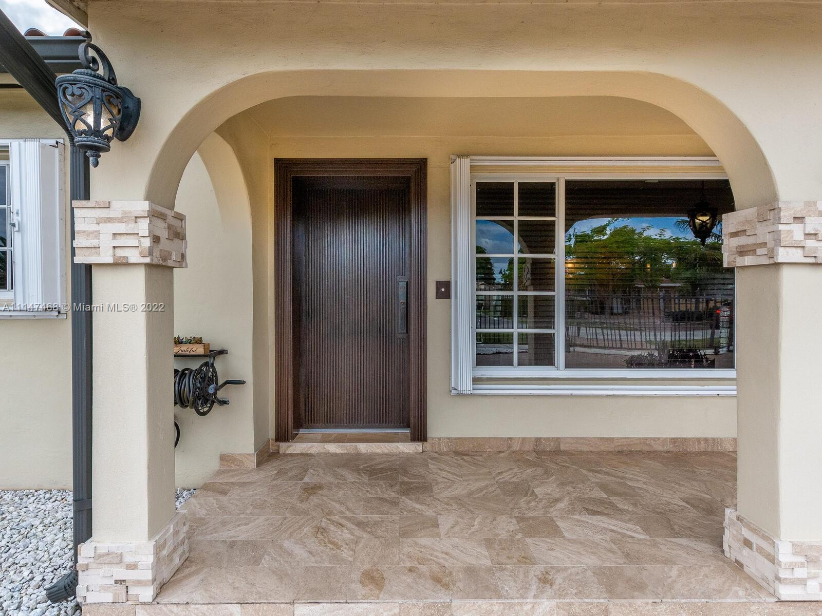 490 West 33rd Place Hialeah, FL 33012 - Photo 7 of 88
