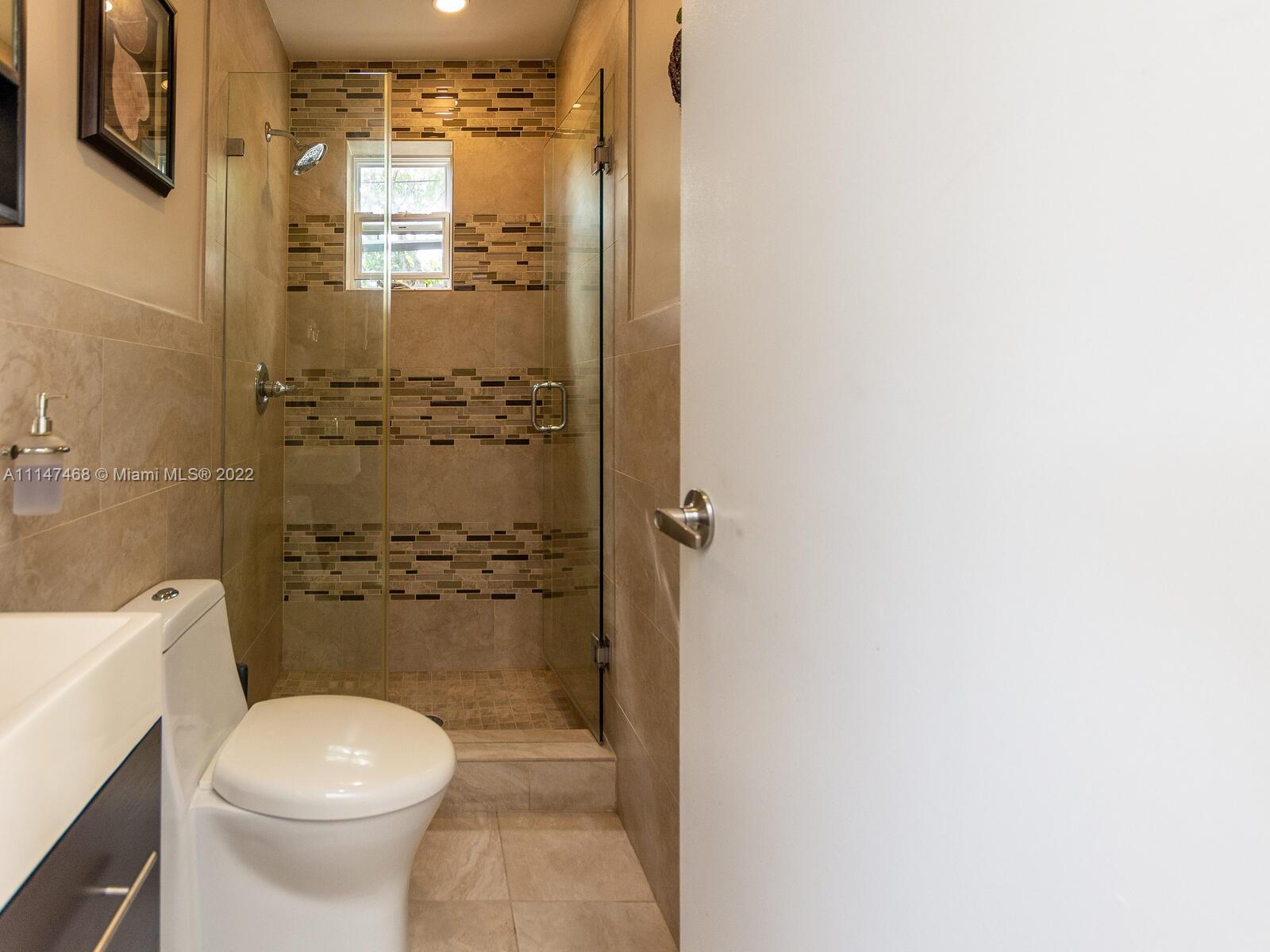 490 West 33rd Place Hialeah, FL 33012 - Photo 74 of 88