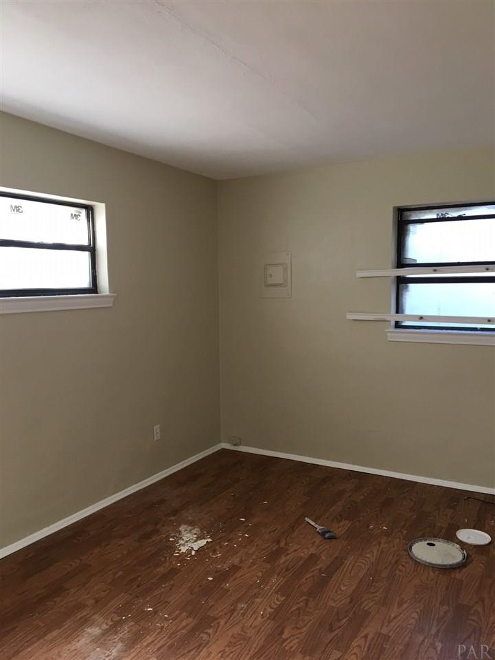 2 Eaton Road Pensacola, FL 32506 - Photo 5 of 10