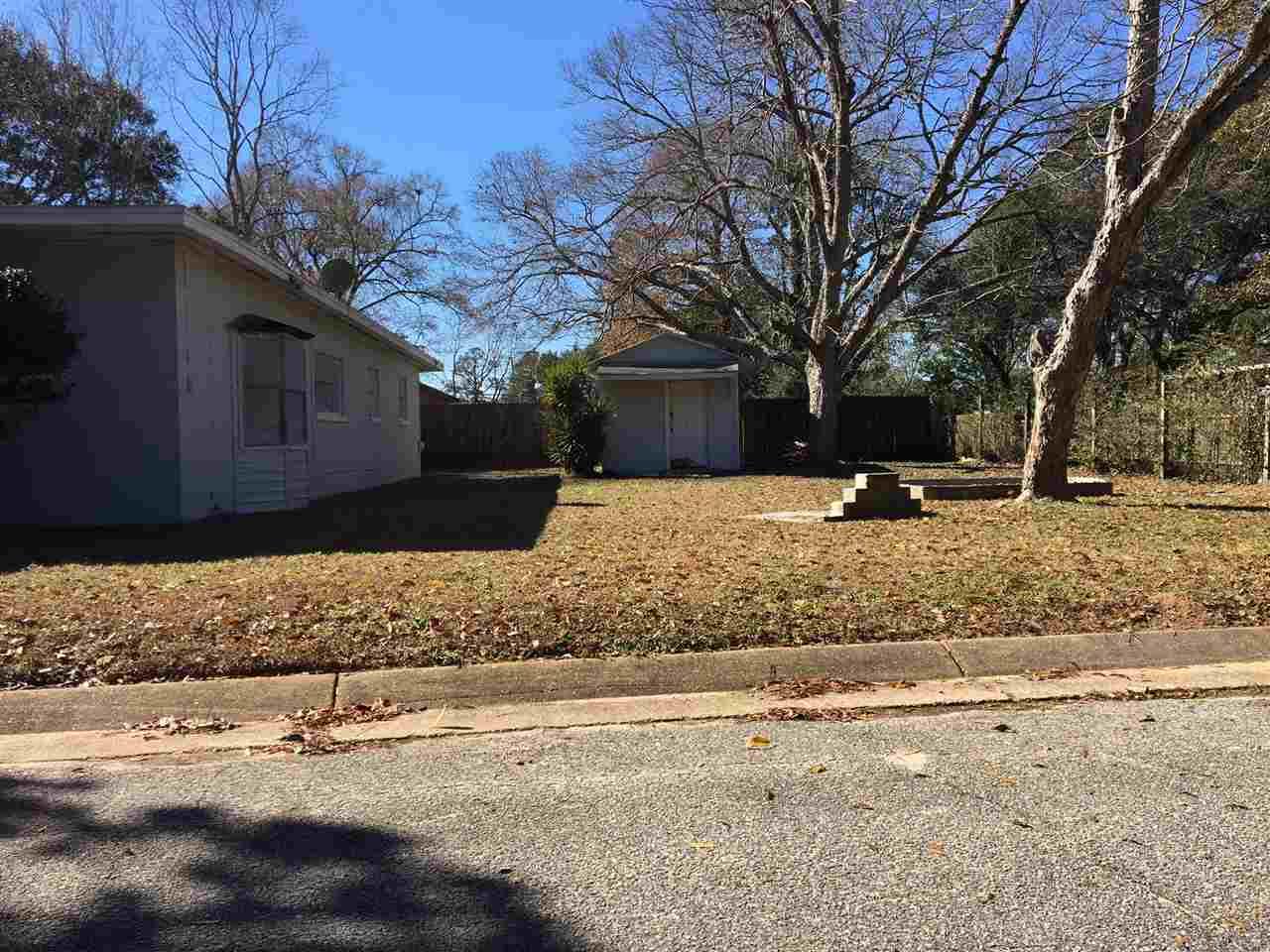 2 Eaton Road Pensacola, FL 32506 - Photo 8 of 10