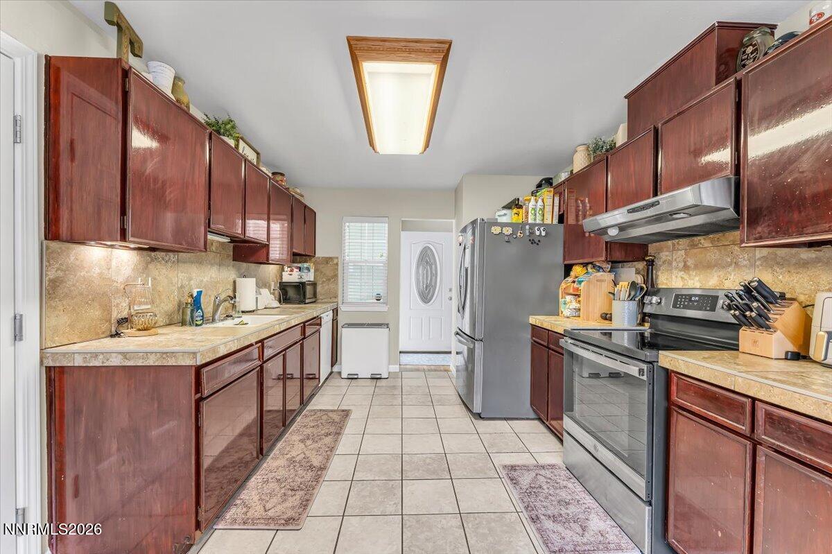 1375 Marne Drive Reno, NV 89503 - Photo 8 of 26 08-1375 Marne St Reno NV 89503 (8 of 29)