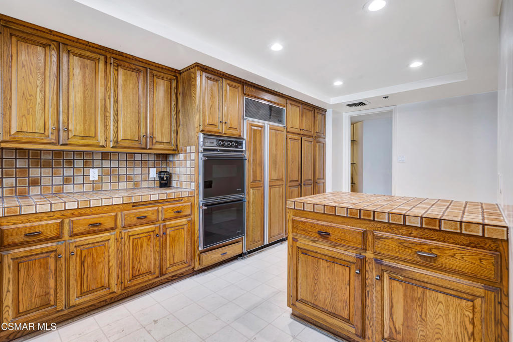 10550 Wilshire Boulevard, Unit 103 Los Angeles, CA 90024 - Photo 10 of 27