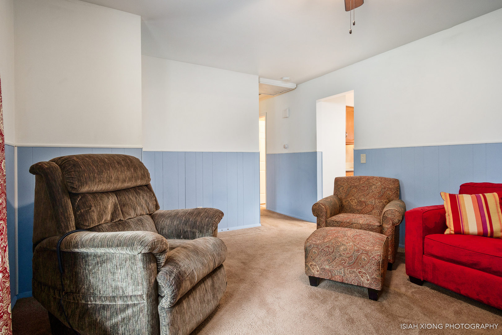 107 Long Beach Road Montgomery, IL 60538 - Photo 6 of 26 a living room with furniture and a couch