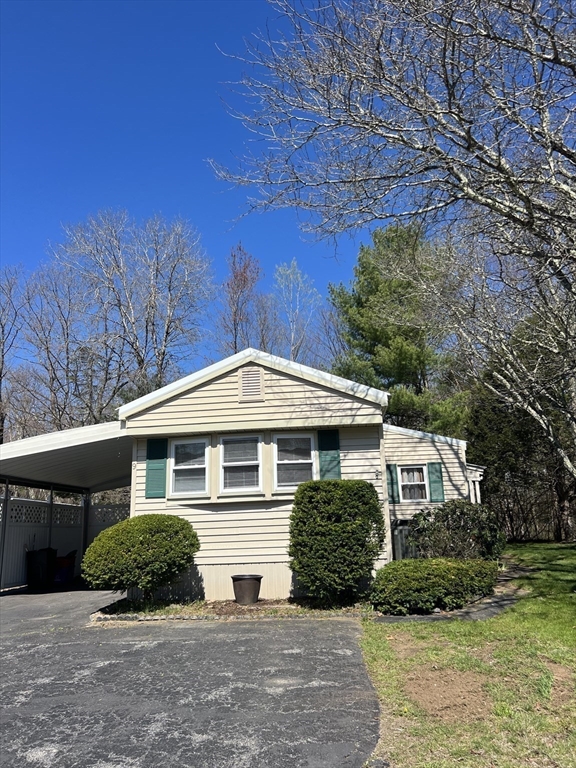 9 Christian Avenue Hudson, MA 01749 - Photo 2 of 22