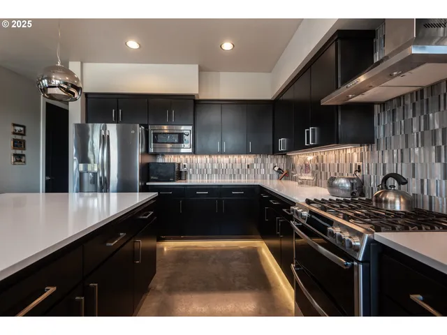 $3,500,000 | 21060 Knott Road, Bend, OR 97702