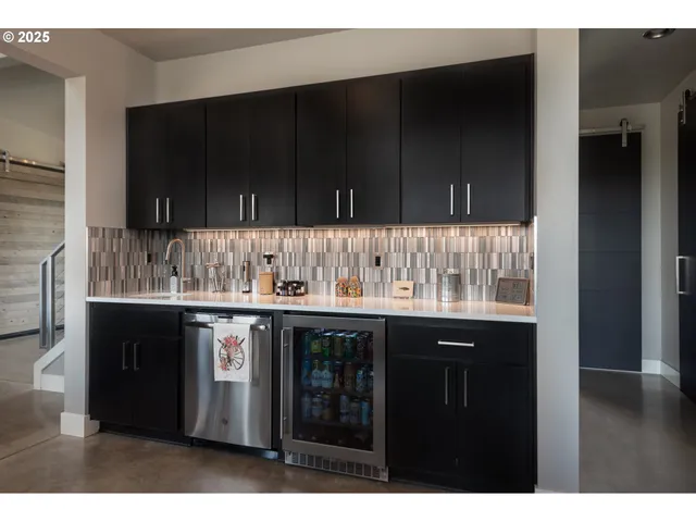 $3,500,000 | 21060 Knott Road, Bend, OR 97702