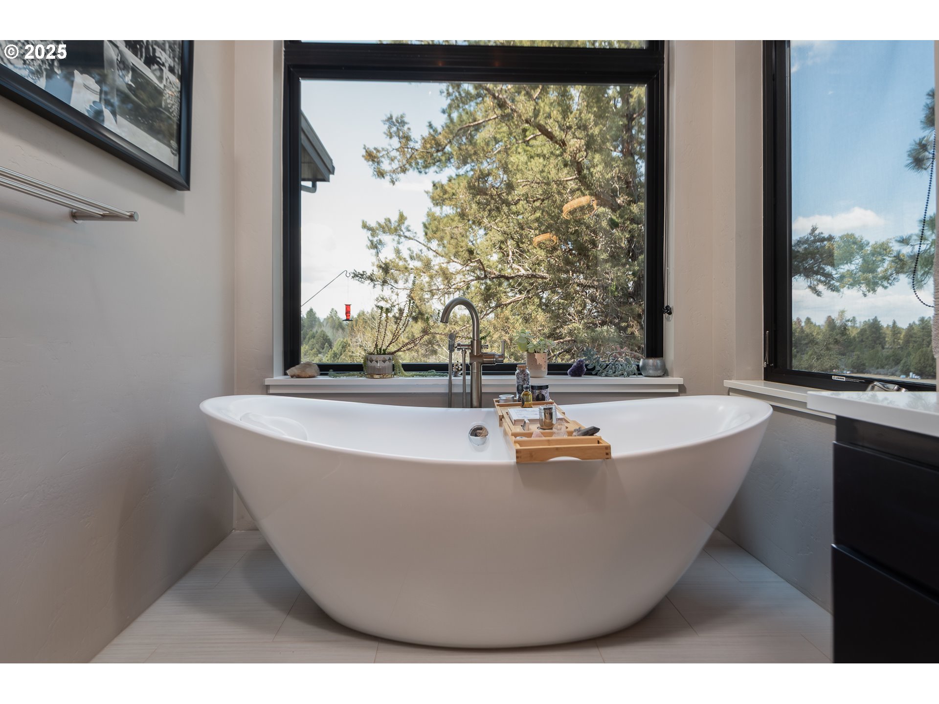 21060 Knott Road Bend, OR 97702 - Photo 22 of 48