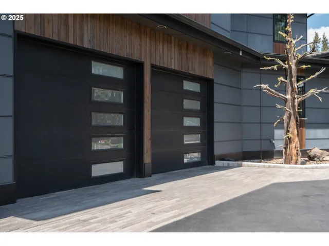 $3,500,000 | 21060 Knott Road, Bend, OR 97702