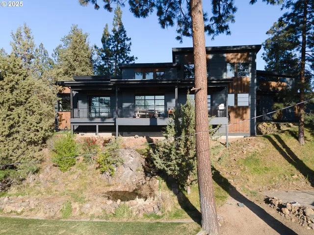 $3,500,000 | 21060 Knott Road, Bend, OR 97702