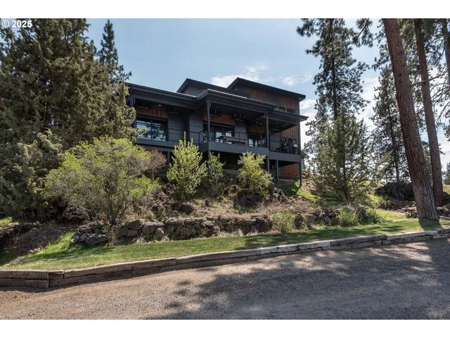 $3,500,000 | 21060 Knott Road, Bend, OR 97702