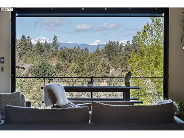 $3,500,000 | 21060 Knott Road, Bend, OR 97702